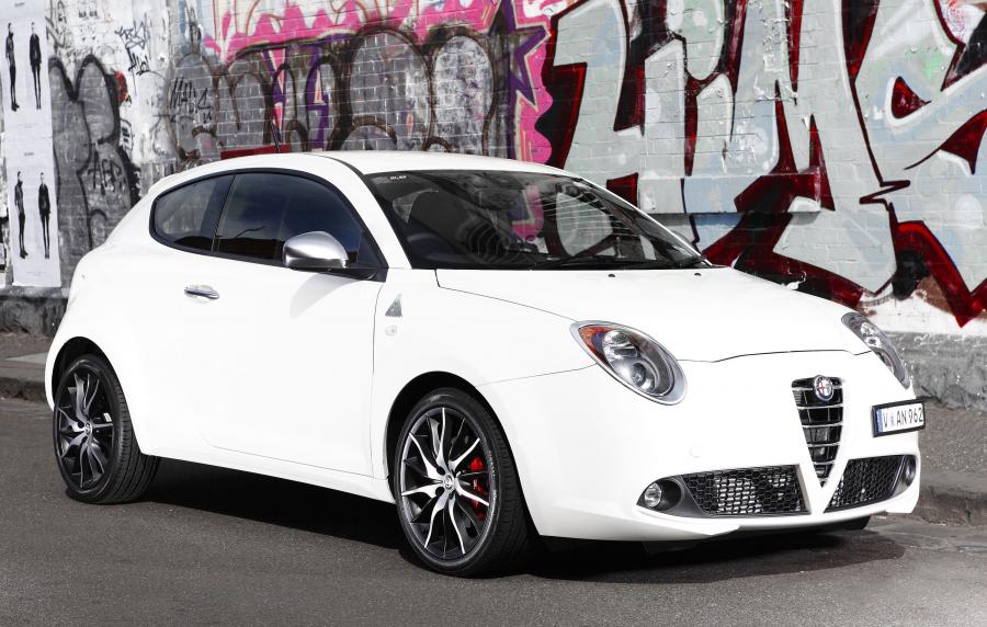  Alfa Romeo MiTo Quadrifoglio Verde (955) 2011 года  (AU) (фото 1 из 21)